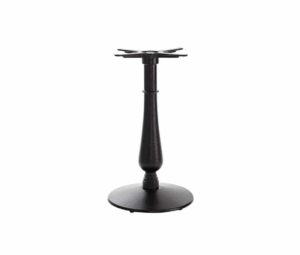 Manor Medium Dining Tables