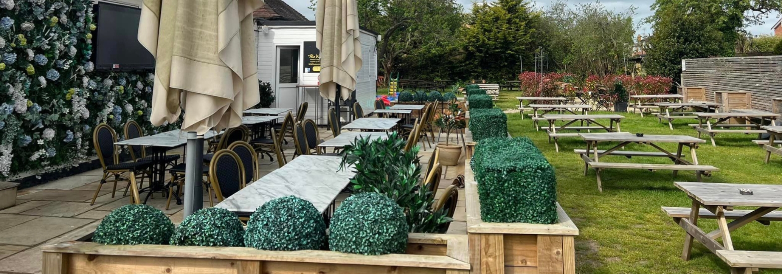 Commercial and Contract Outdoor Furniture